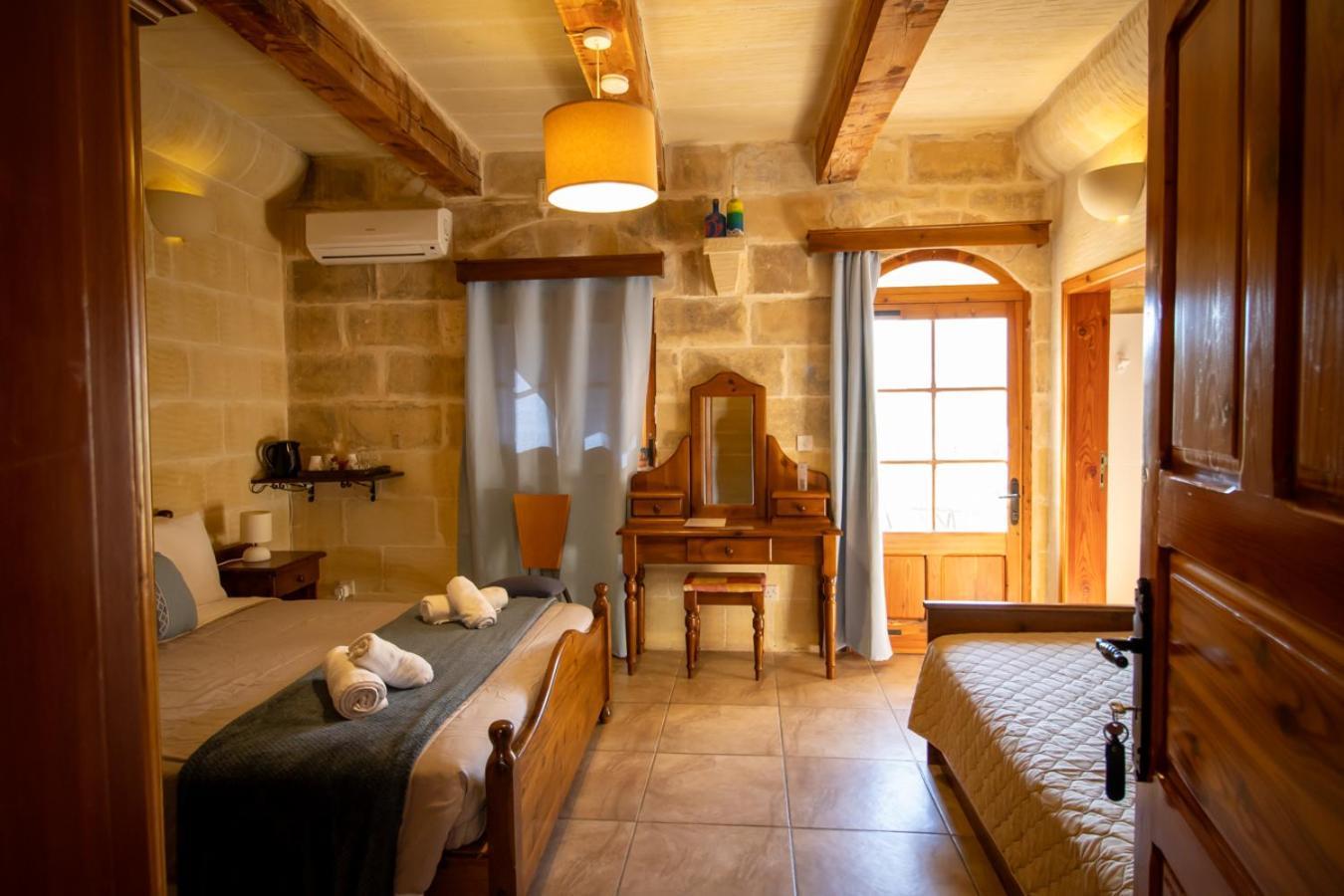 Il Figolla B&B Xaghra Bilik gambar